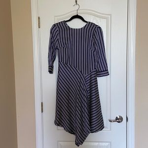 Pretty Dress with a unbalanced finish
